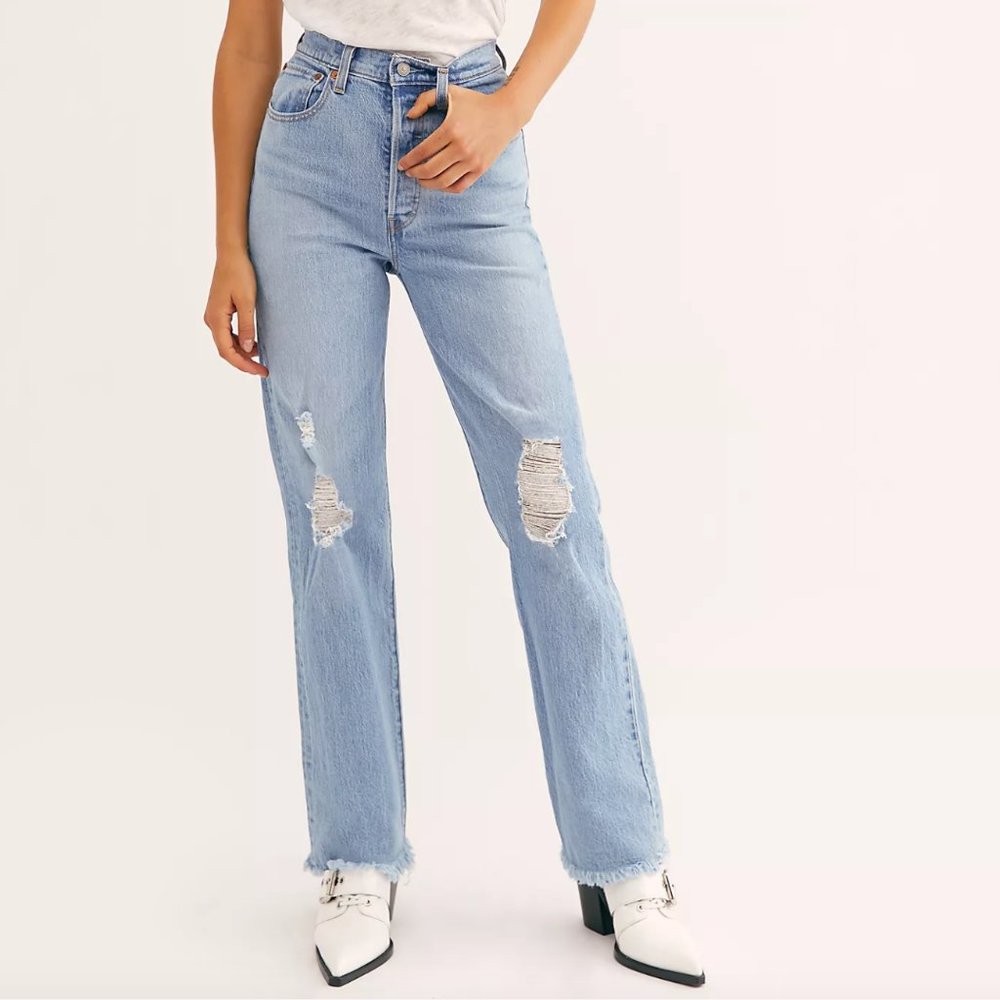 Levi's Ribcage Straight-Leg Jeans
